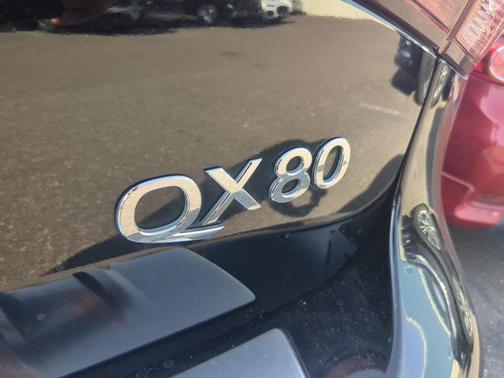 2016 INFINITI QX80 Base