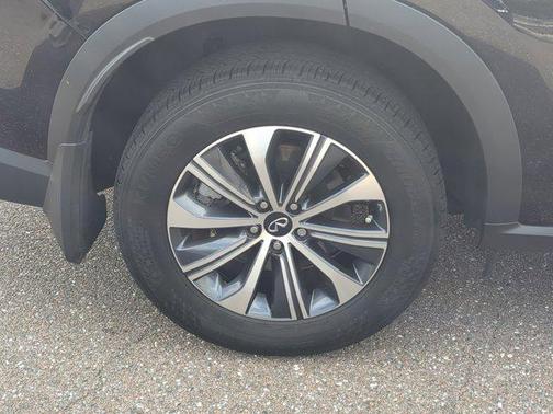 2025 INFINITI QX60 Pure