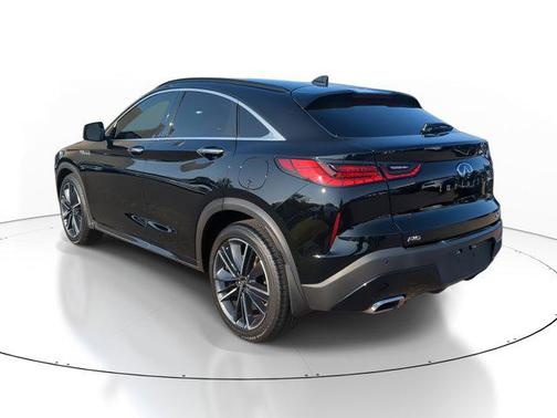 2023 INFINITI QX55 LUXE