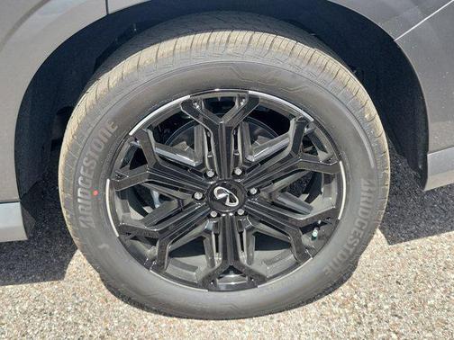 Dynamic Metal 2026 INFINITI QX80 SPORT AWD