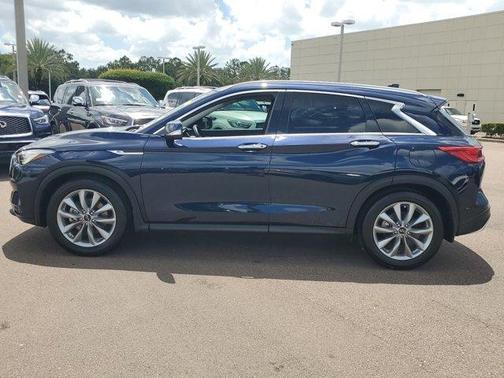 Photo 3 of 34 of 2020 INFINITI QX50 Luxe