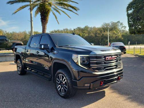 2022 GMC Sierra 1500 AT4