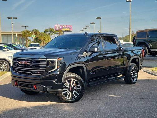2022 GMC Sierra 1500 AT4