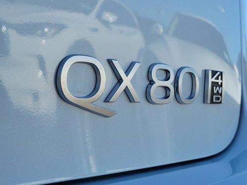 2025 INFINITI QX80 SENSORY AWD