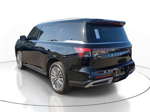2025 INFINITI QX80 Luxe