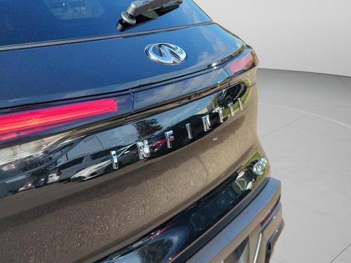 2022 INFINITI QX60 Pure