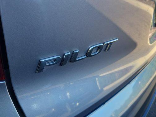 2022 Honda Pilot 2WD Sport