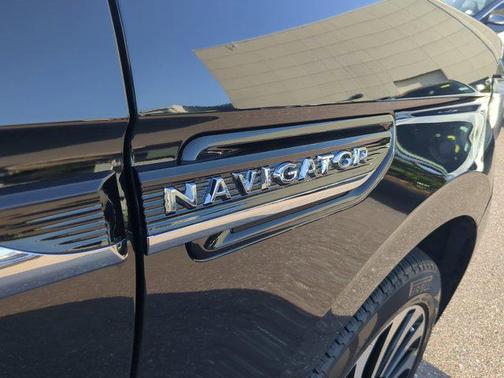 2024 Lincoln Navigator Black Label