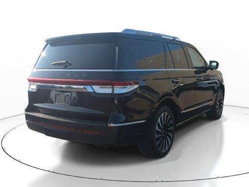 2024 Lincoln Navigator Black Label