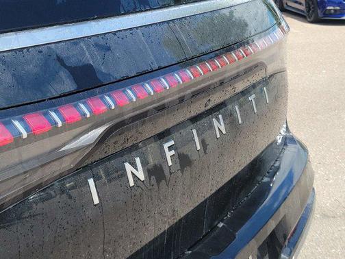 Black Obsidian 2026 INFINITI QX80 Luxe