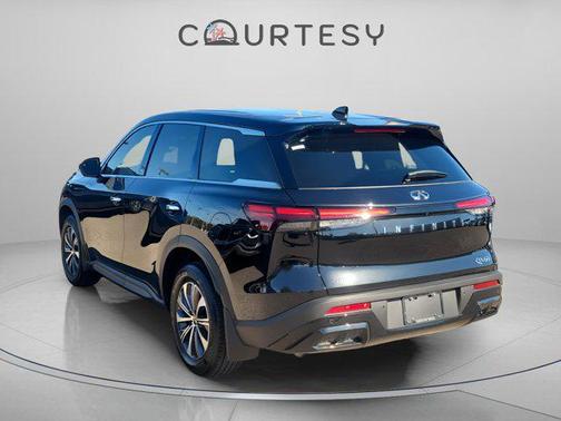 2025 INFINITI QX60 Pure