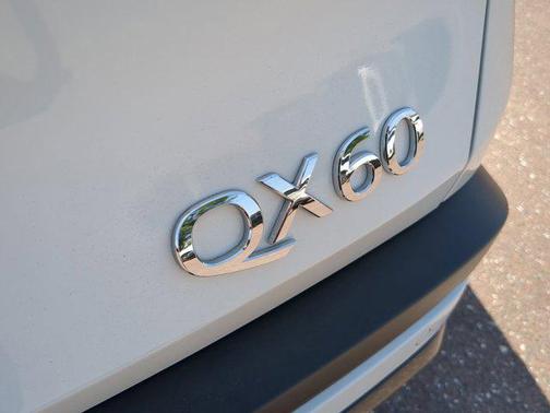 2025 INFINITI QX60 Pure