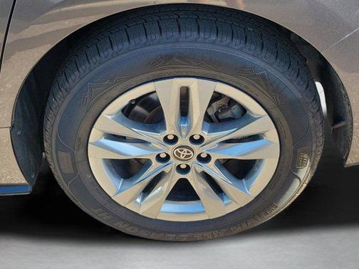 2021 Toyota Sienna Limited 7-Passenger