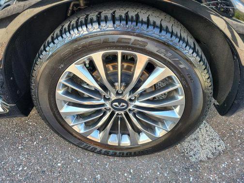 2021 INFINITI QX80 SENSORY