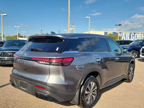 2025 INFINITI QX60 Pure