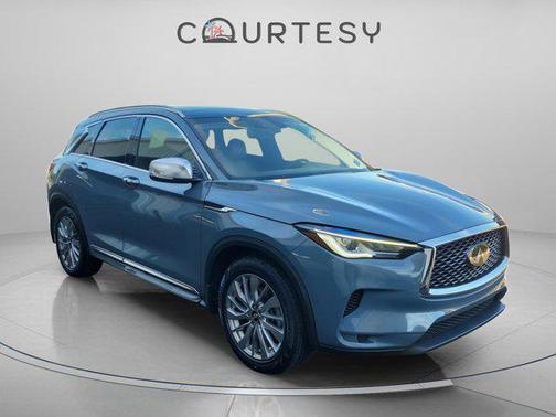 2023 INFINITI QX50 LUXE