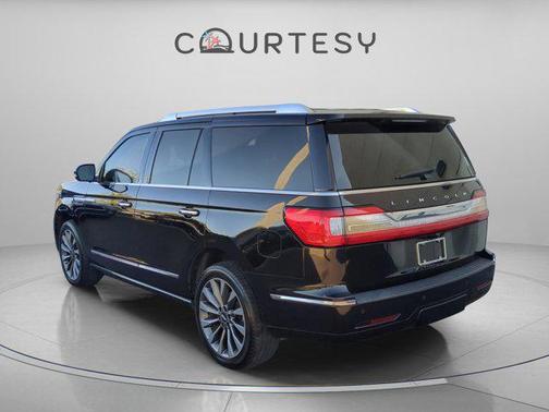 2019 Lincoln Navigator Select