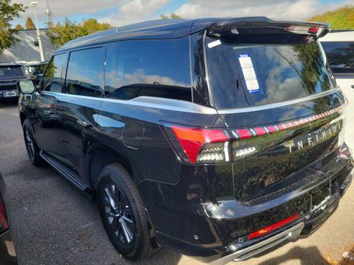 2026 INFINITI QX80 PURE AWD