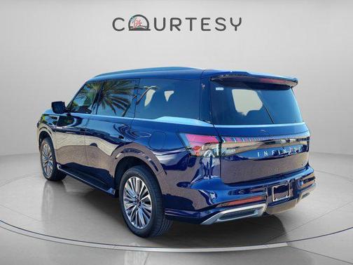 2025 INFINITI QX80 Luxe