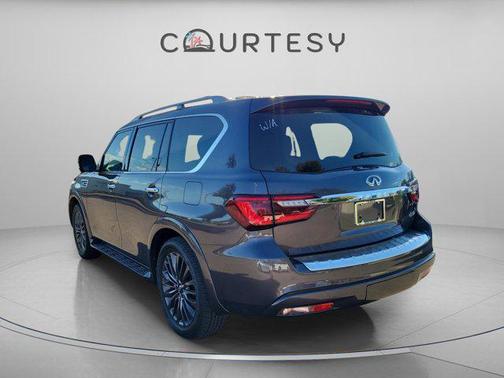 2023 INFINITI QX80 SENSORY