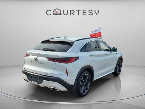 Radiant White 2025 INFINITI QX55 LUXE