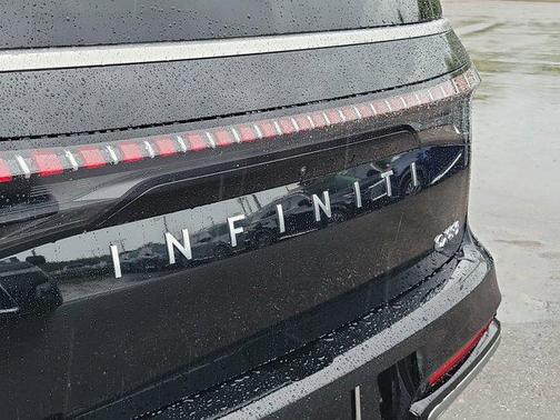 Black Obsidian 2026 INFINITI QX80 Luxe