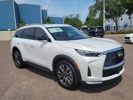 Radiant White 2027 INFINITI QX60 LUXE FWD