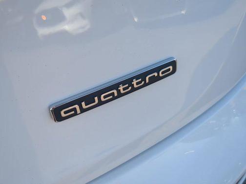 2024 Audi Q5 40 Premium Plus
