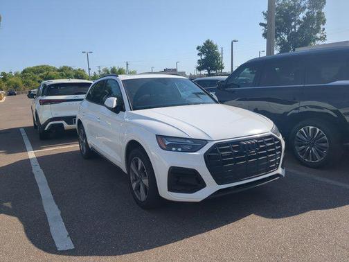 2024 Audi Q5 40 Premium Plus