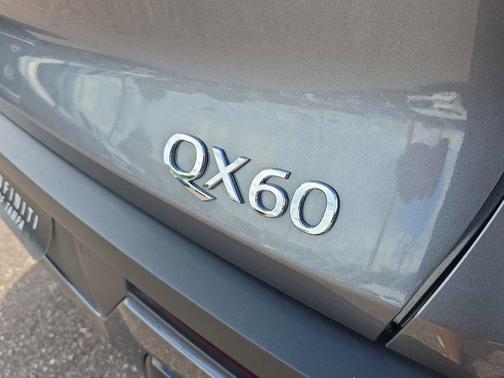 2025 INFINITI QX60 Pure