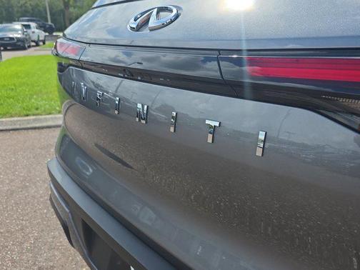 2025 INFINITI QX60 Pure