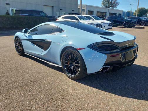2017 McLaren 570GT Base