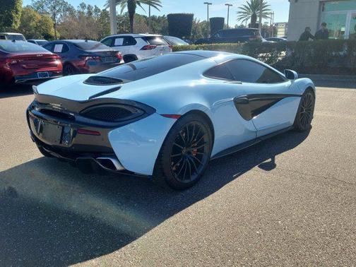 2017 McLaren 570GT Base