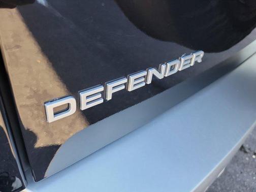 2024 Land Rover Defender 130 P400 S