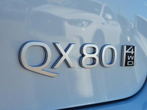 2025 INFINITI QX80 SENSORY AWD