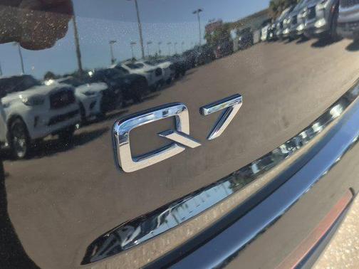 2020 Audi Q7 45 Premium Plus