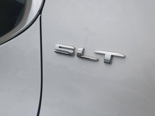 2021 GMC Acadia FWD SLT