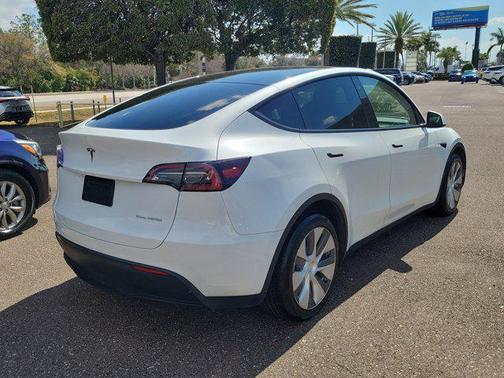 2023 Tesla Model Y Long Range Dual Motor All-Wheel Drive