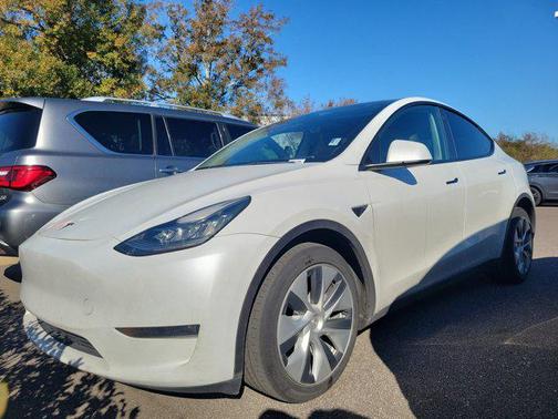 2023 Tesla Model Y Long Range Dual Motor All-Wheel Drive