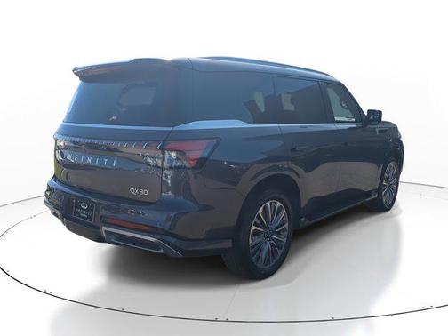 2025 INFINITI QX80 Luxe