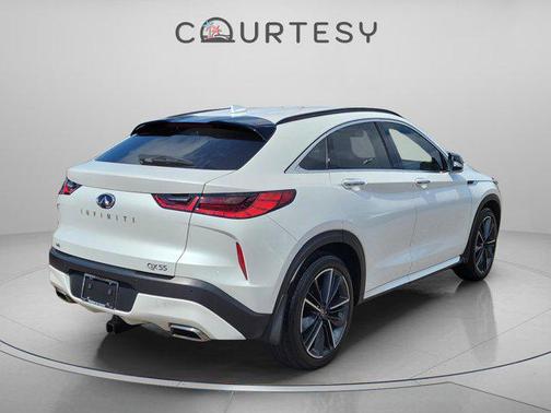 2025 INFINITI QX55 LUXE