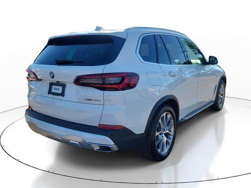 2023 BMW X5 PHEV xDrive45e
