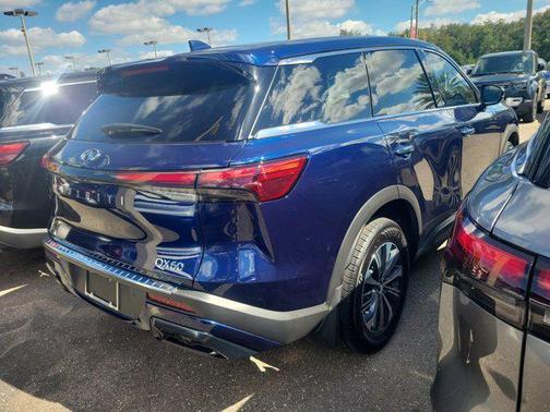 2025 INFINITI QX60 Pure