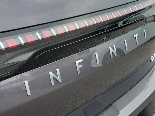 Anthracite Gray 2026 INFINITI QX80 Luxe