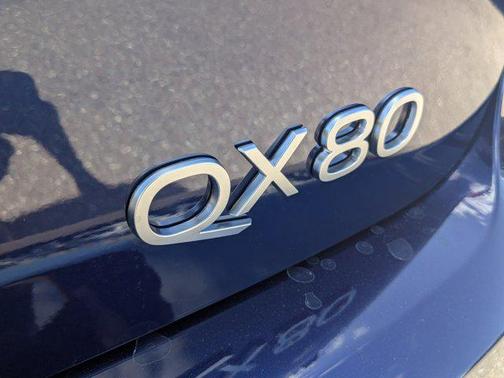 2025 INFINITI QX80 Luxe
