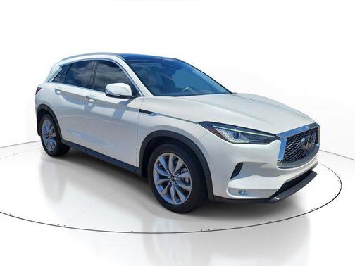 2022 INFINITI QX50 LUXE