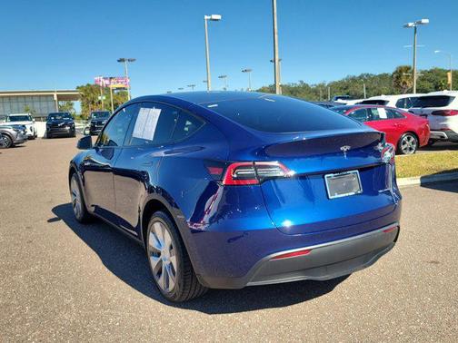 2023 Tesla Model Y Long Range Dual Motor All-Wheel Drive