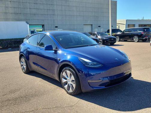 2023 Tesla Model Y Long Range Dual Motor All-Wheel Drive