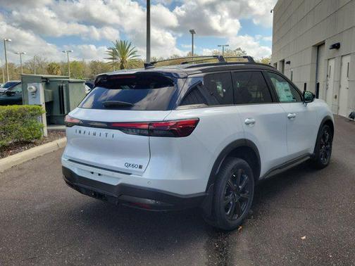 Radiant White/Black Obsidian 2026 INFINITI QX60 AUTOGRAPH