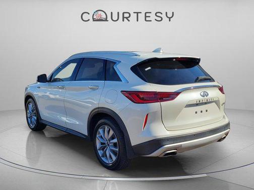 2022 INFINITI QX50 LUXE